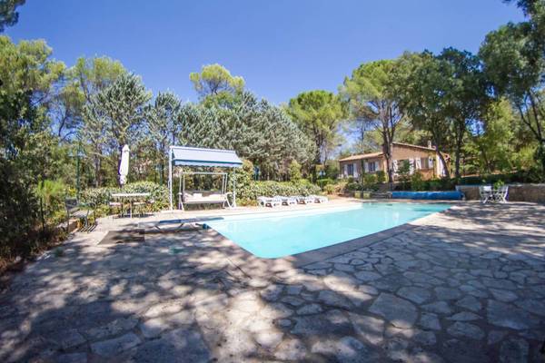 location maison 83570